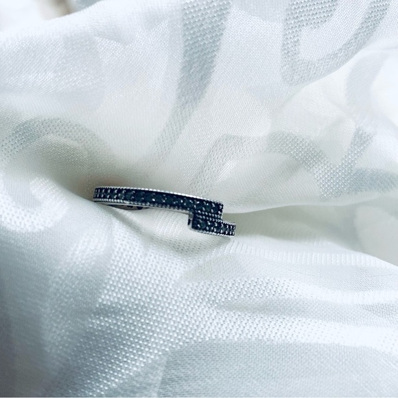 NWOT Sterling Silver 925 Ring – Size 6 – Elegant for Any Occasion - Picture 11 of 11